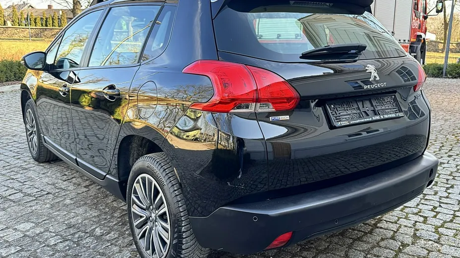 PEUGEOT 2008 -