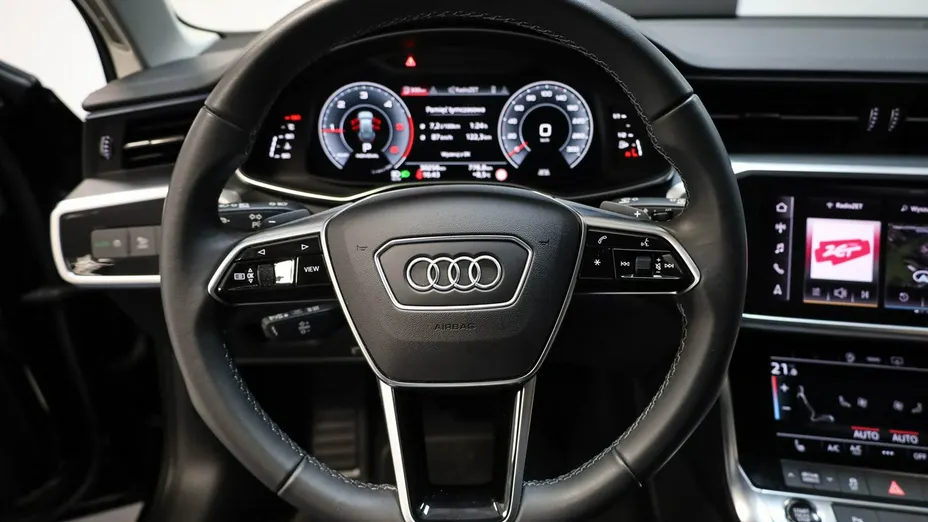 AUDI A6 -