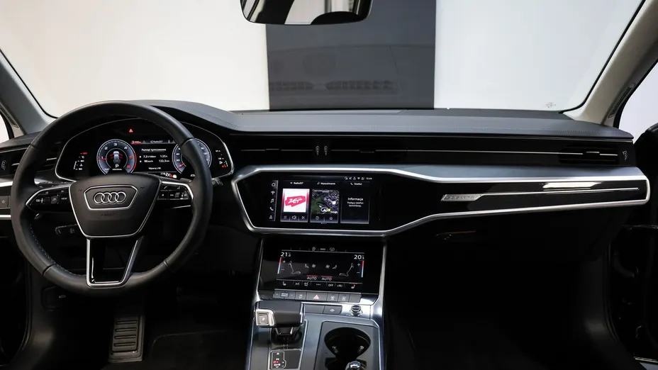 AUDI A6 -