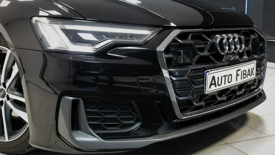 AUDI A6 -
