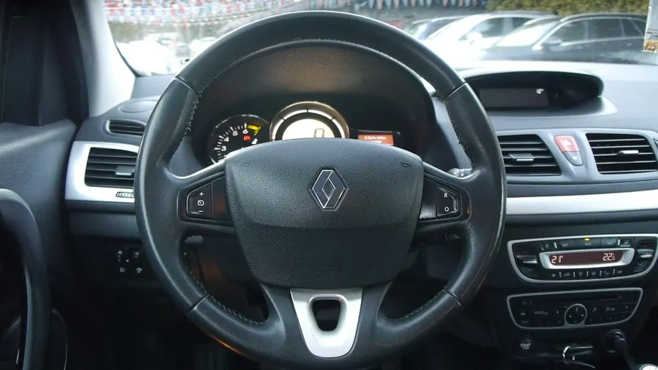 RENAULT Megane -