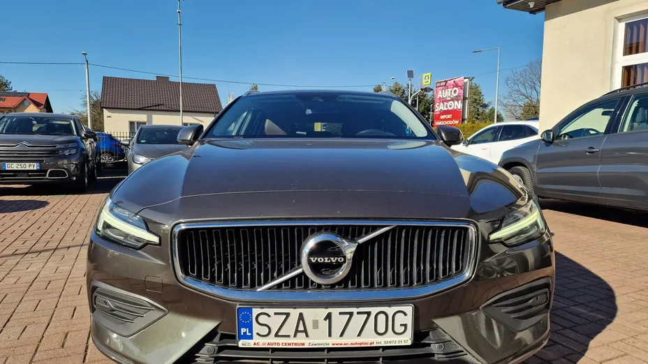 VOLVO V60 -