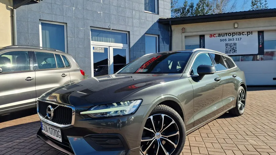 VOLVO V60 -