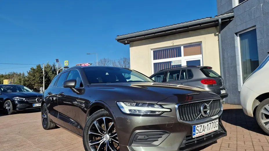 VOLVO V60 -