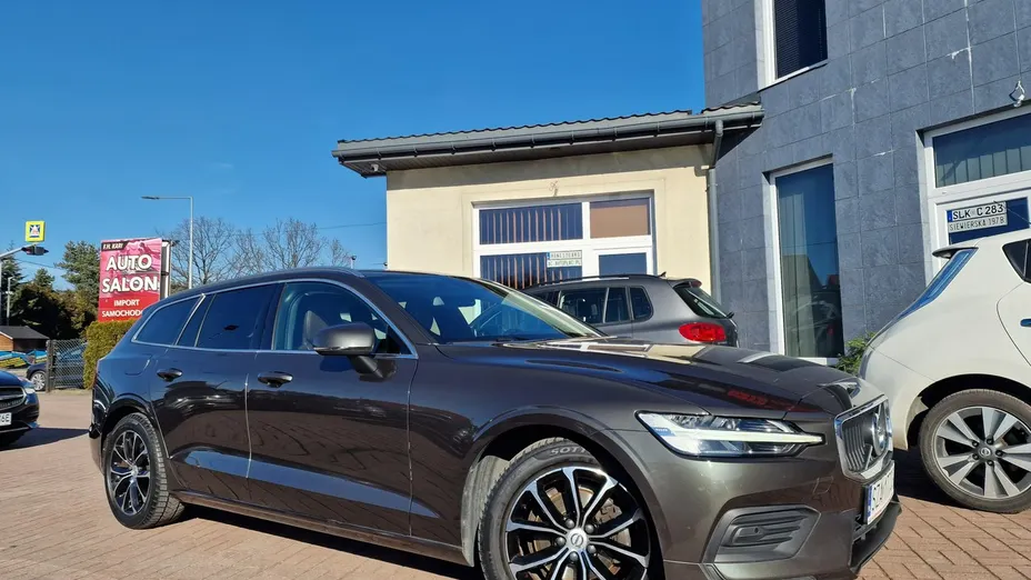 VOLVO V60 -