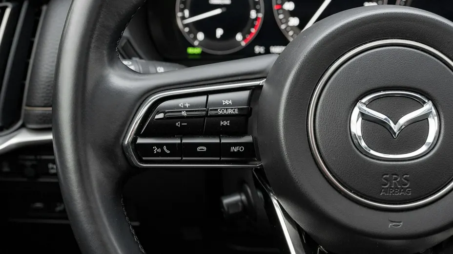 MAZDA CX-60 -