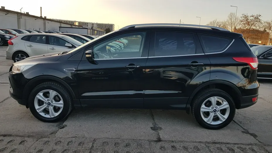 FORD Kuga -