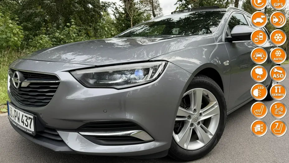 OPEL Insignia -