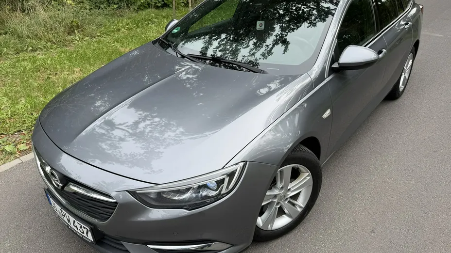 OPEL Insignia -