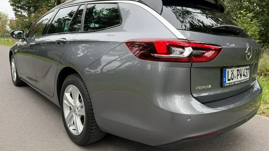 OPEL Insignia -