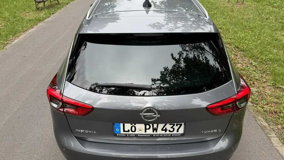 OPEL Insignia -