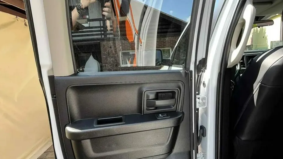DODGE RAM -