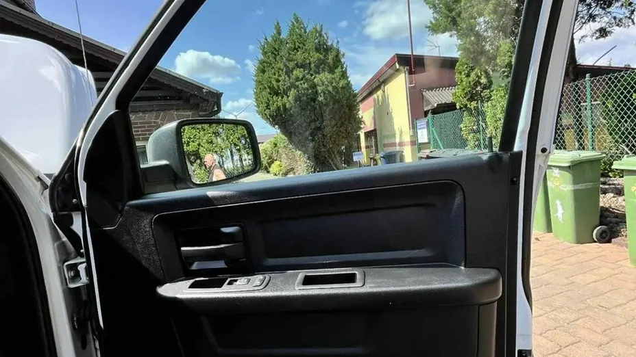 DODGE RAM -