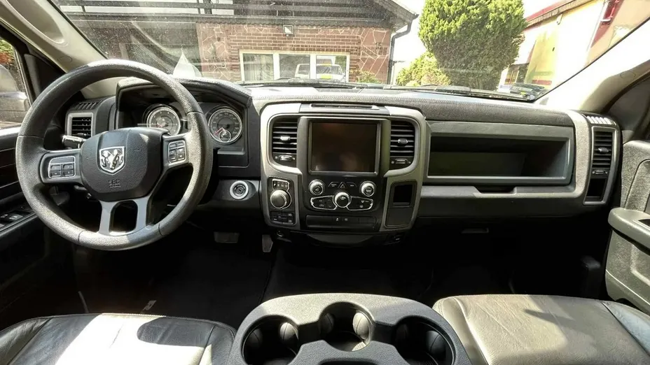 DODGE RAM -