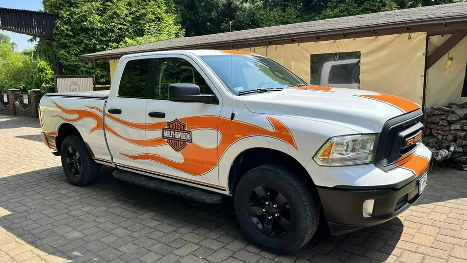 DODGE RAM -