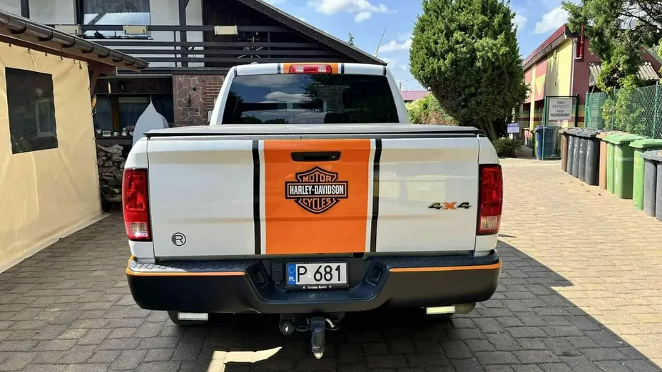 DODGE RAM -