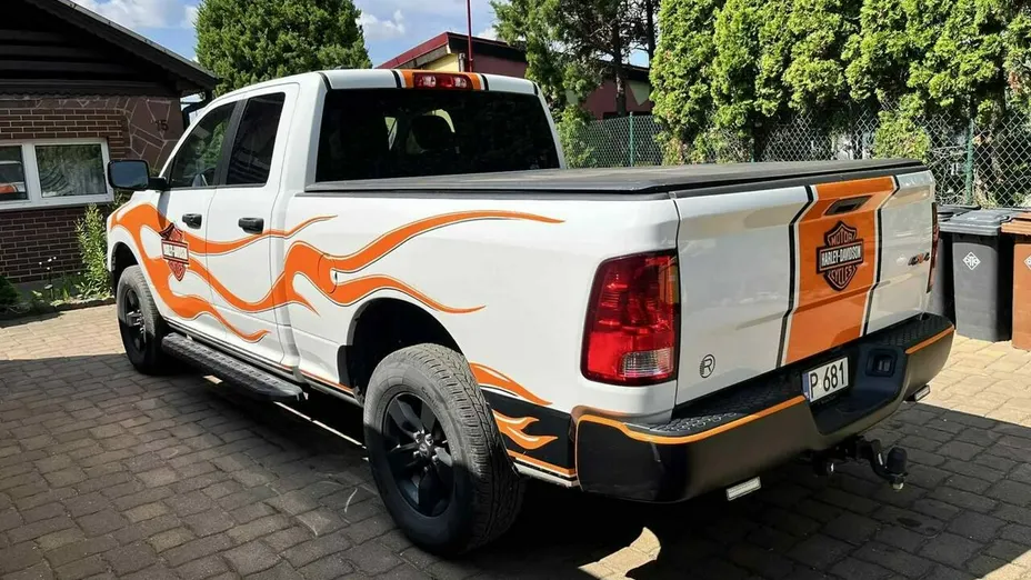 DODGE RAM -
