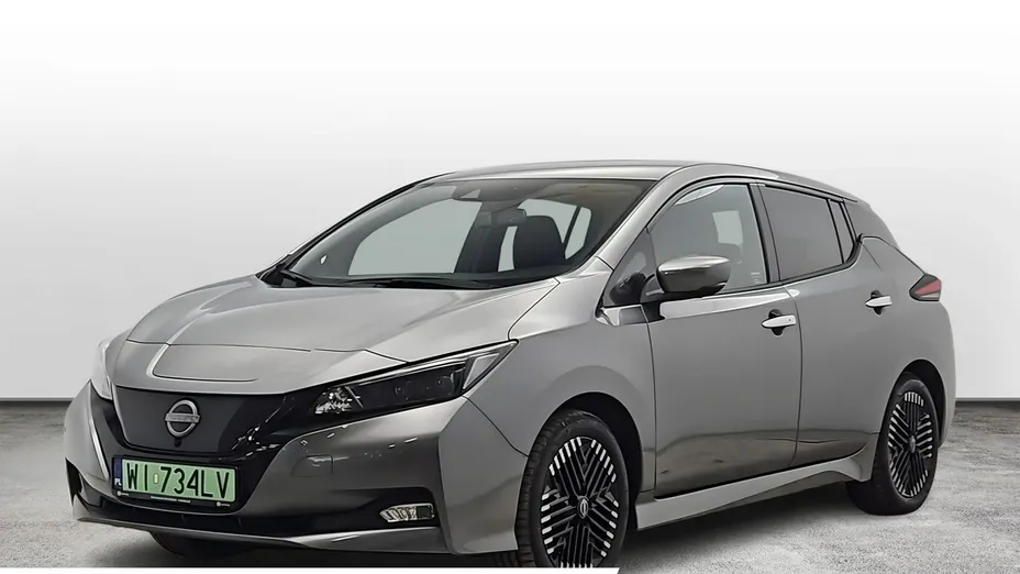 NISSAN Leaf -