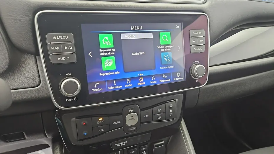 NISSAN Leaf -