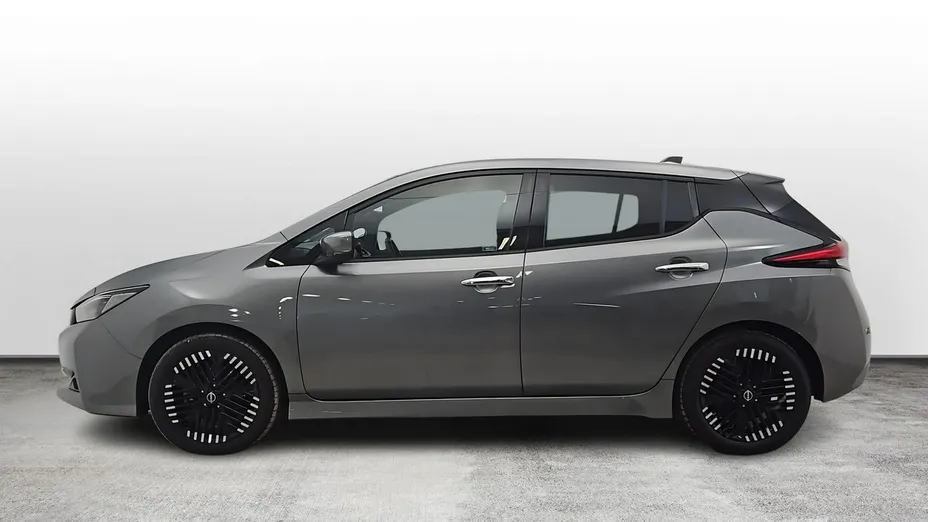 NISSAN Leaf -