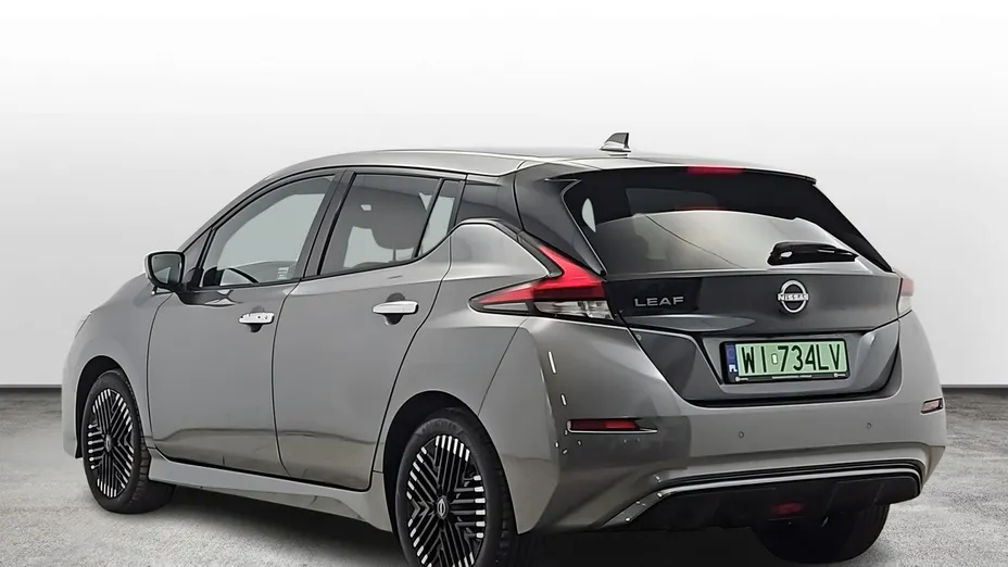 NISSAN Leaf -