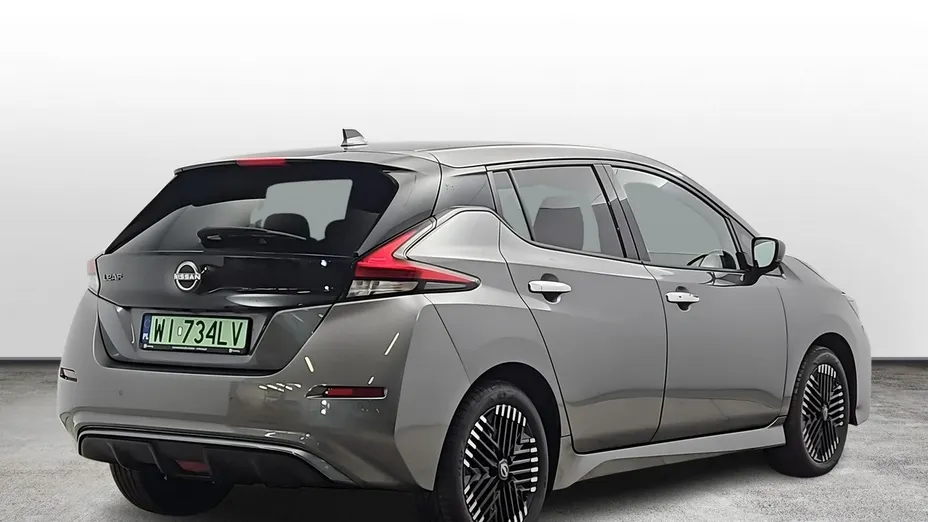 NISSAN Leaf -