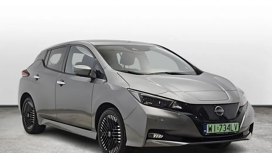 NISSAN Leaf -