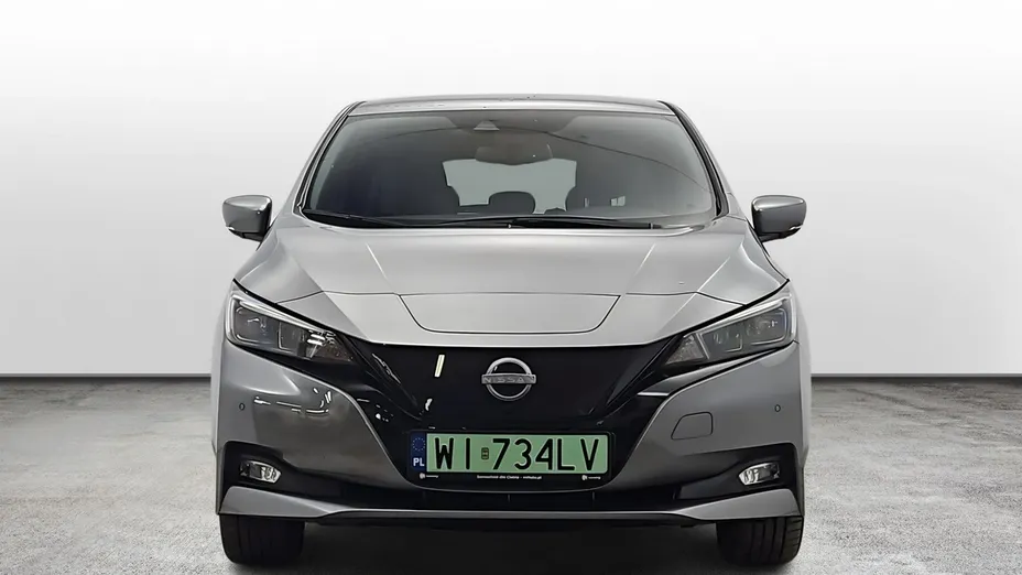 NISSAN Leaf -