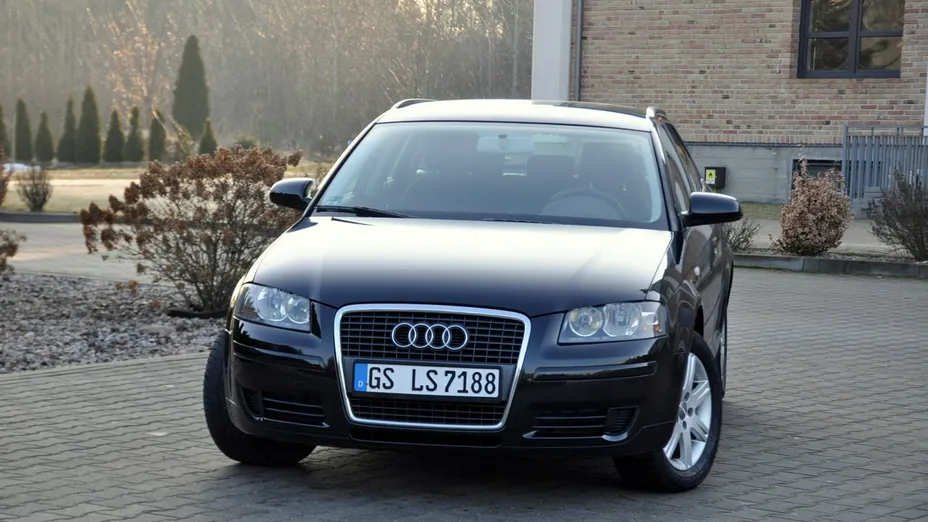AUDI A3 -