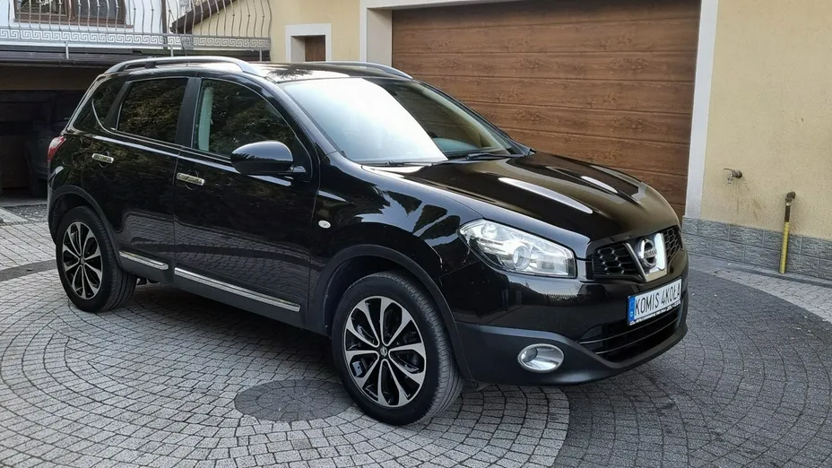 NISSAN Qashqai -