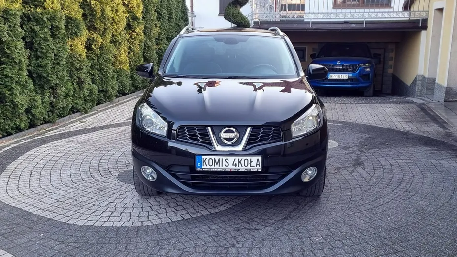 NISSAN Qashqai -