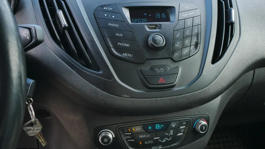 FORD Tourneo Courier -