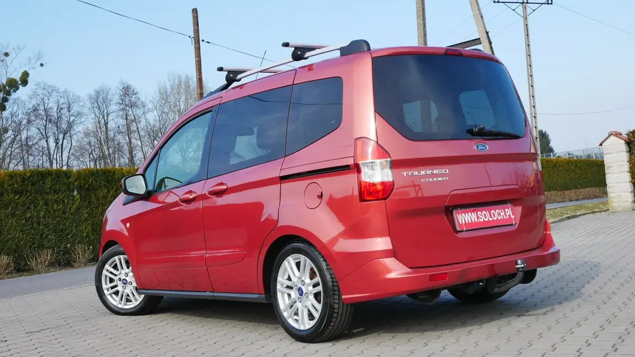 FORD Tourneo Courier -