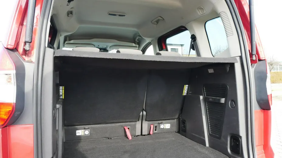 FORD Tourneo Courier -