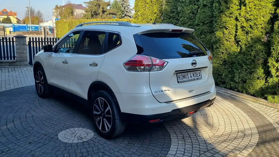 NISSAN X-Trail -