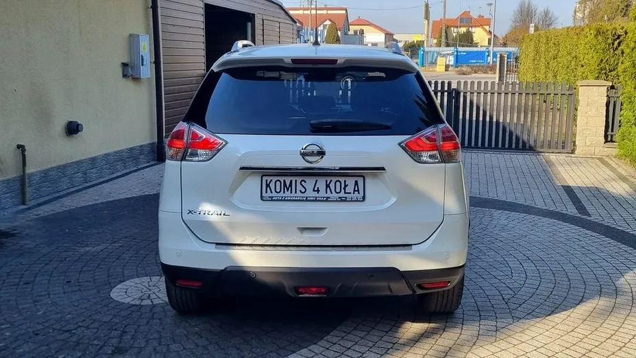 NISSAN X-Trail -