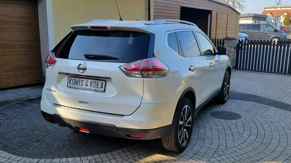 NISSAN X-Trail -