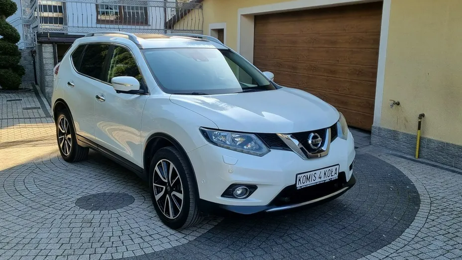 NISSAN X-Trail -