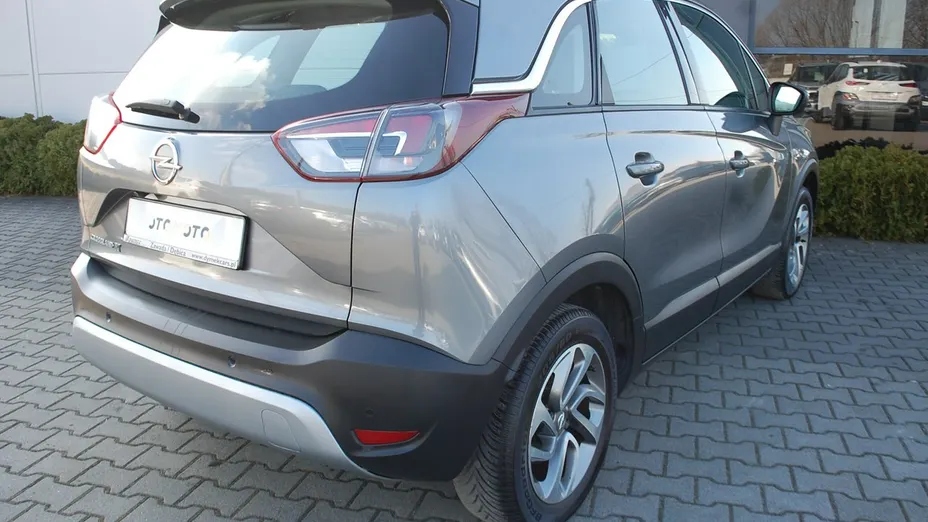 OPEL Crossland X -