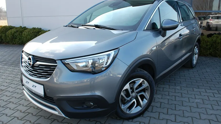 OPEL Crossland X -