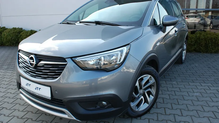 OPEL Crossland X -