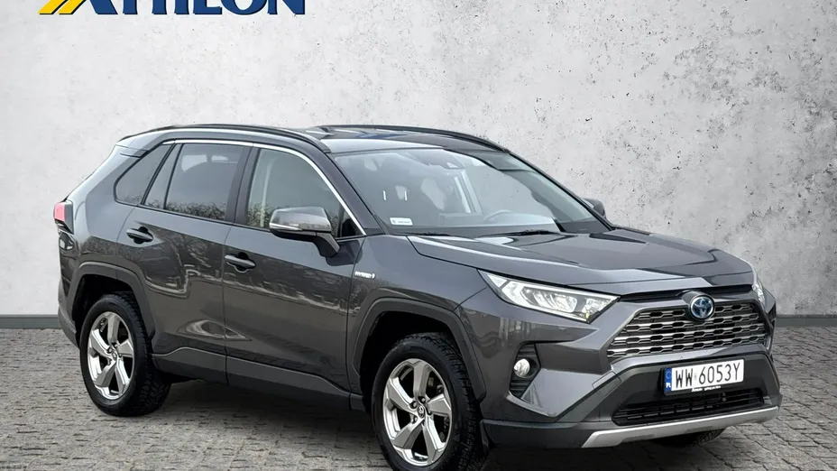 TOYOTA RAV4 -