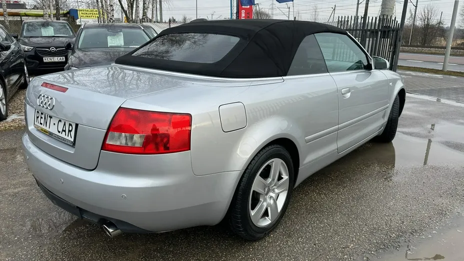 AUDI A4 -