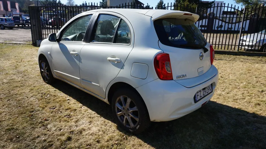 NISSAN Micra -