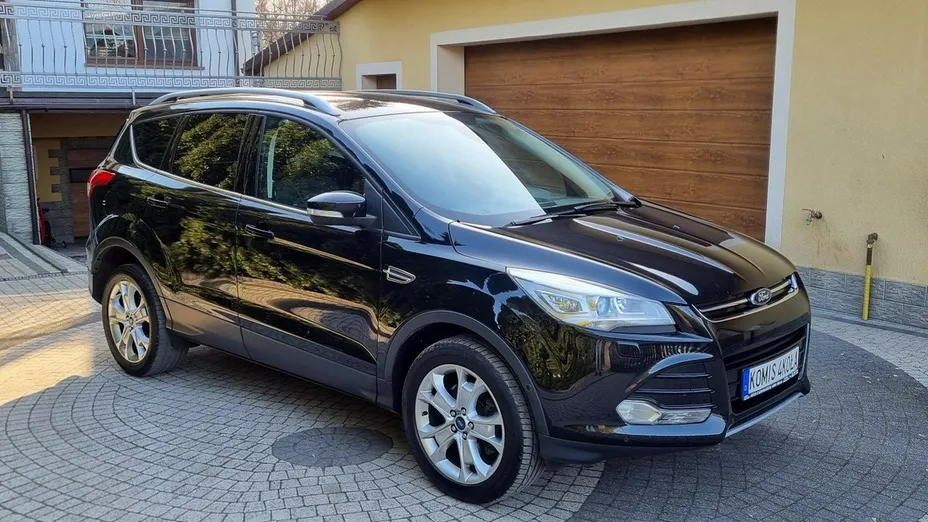 FORD Kuga -