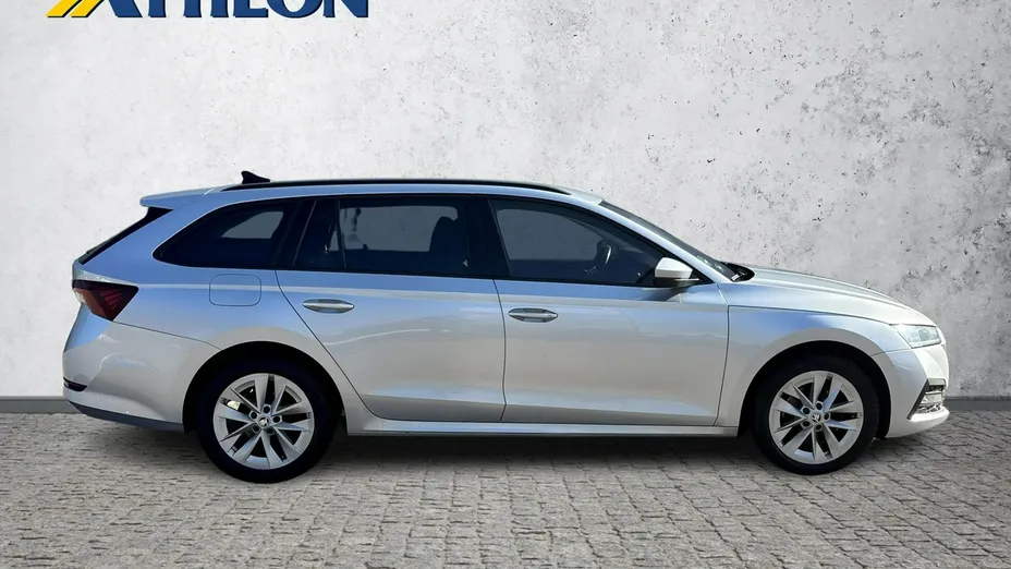 SKODA Octavia -