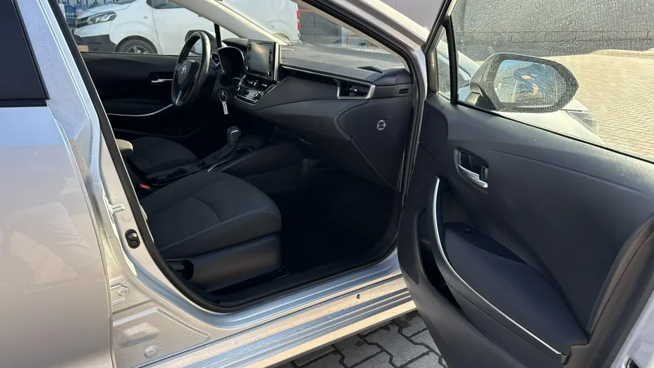 TOYOTA Corolla -