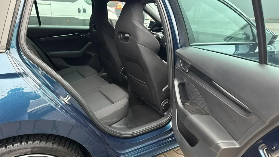 SKODA Octavia -