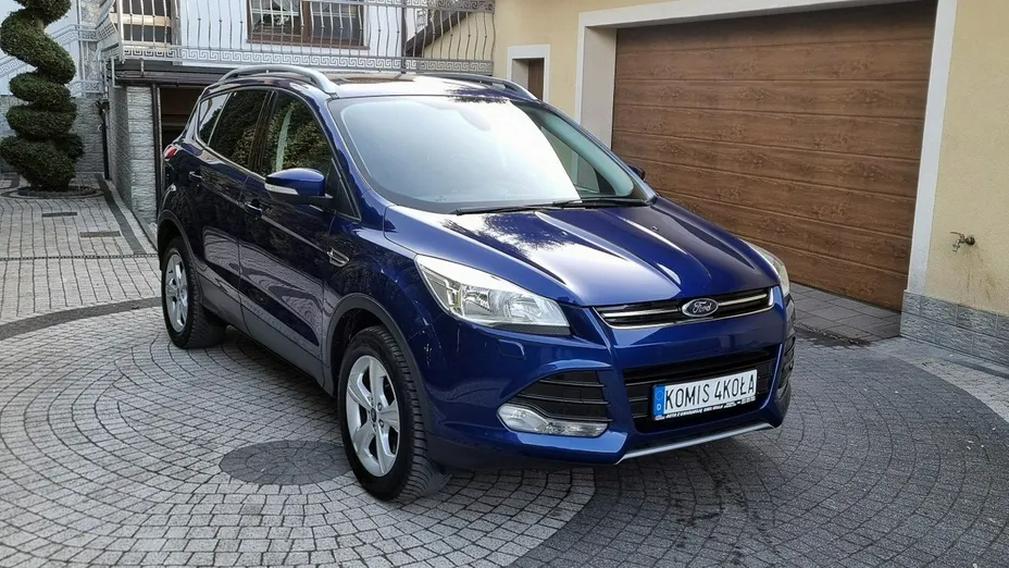 FORD Kuga -