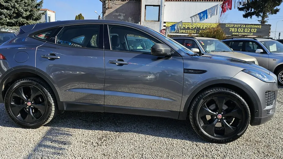 JAGUAR E-Pace -